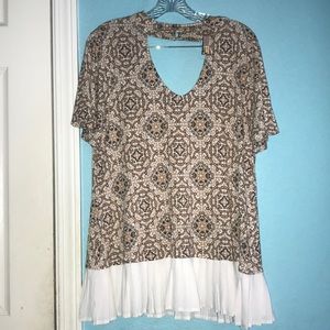 Golden Designed V-neck choker